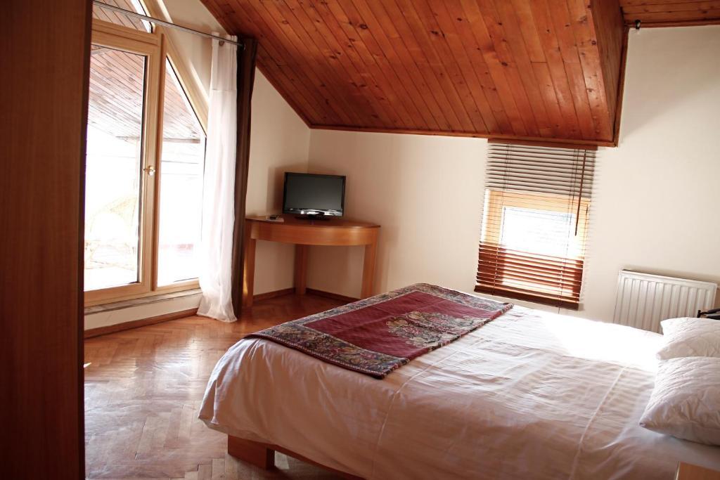 Hotel De Paris Tirana Zimmer foto