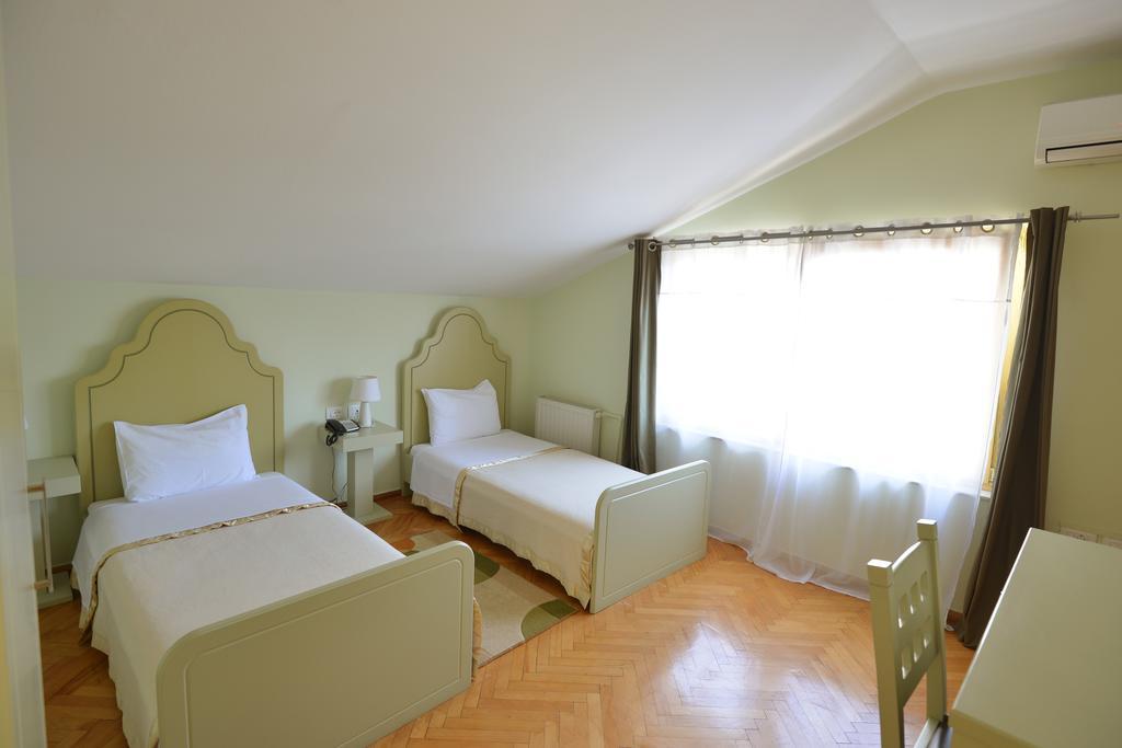 Hotel De Paris Tirana Zimmer foto